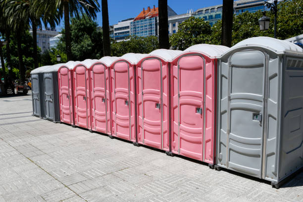 Best Restroom Trailer for Weddings  in Moorhead, MN